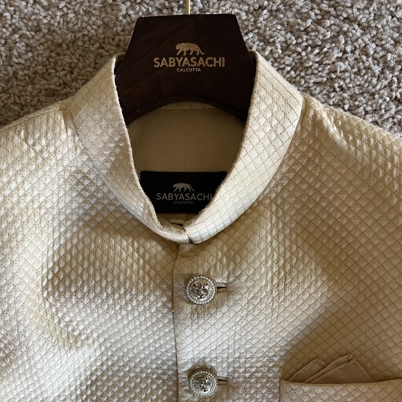 Sabyasachi Sherwani and Shawl - Picture 2 of 12